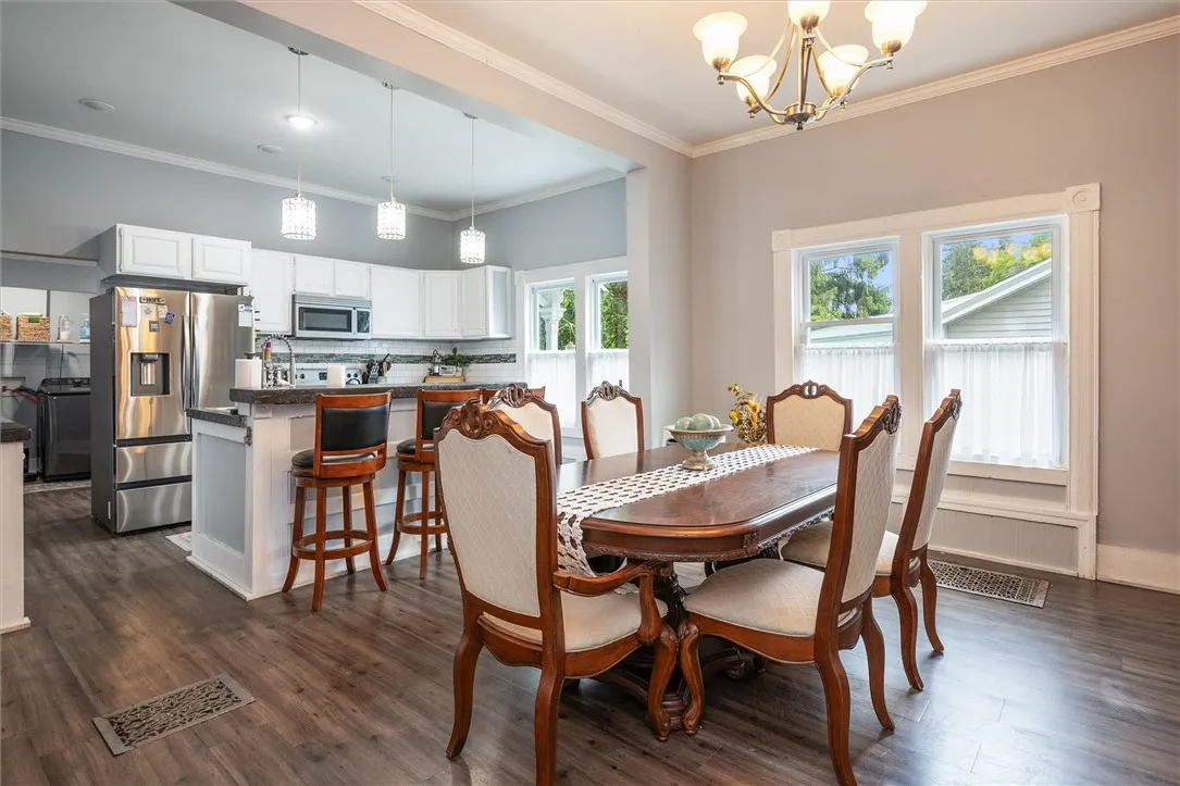 34 High Street, Lyons, New York 14489, Lyons, New York 14489, 7 Bedrooms Bedrooms, 15 Rooms Rooms,4 BathroomsBathrooms,Residential,For Sale,34 High Street, Lyons, New York 14489,R1623040