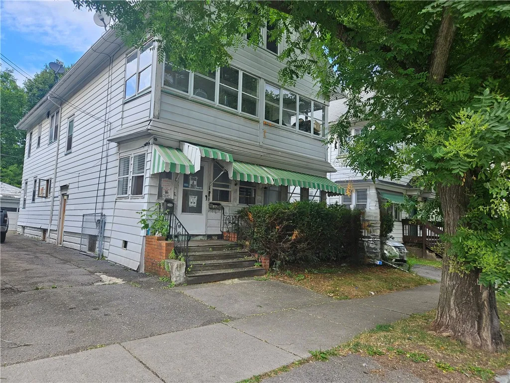 1900-1902 Clifford Avenue, Rochester, New York 146, Rochester, New York 14609, 6 Bedrooms Bedrooms, ,2 BathroomsBathrooms,Residential,For Sale,1900-1902 Clifford Avenue, Rochester, New York 146,R1622678