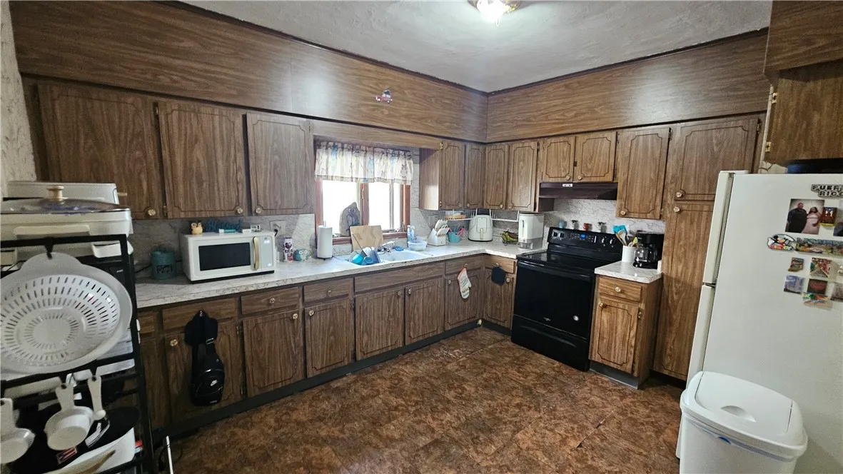 1900-1902 Clifford Avenue, Rochester, New York 146, Rochester, New York 14609, 6 Bedrooms Bedrooms, ,2 BathroomsBathrooms,Residential,For Sale,1900-1902 Clifford Avenue, Rochester, New York 146,R1622678