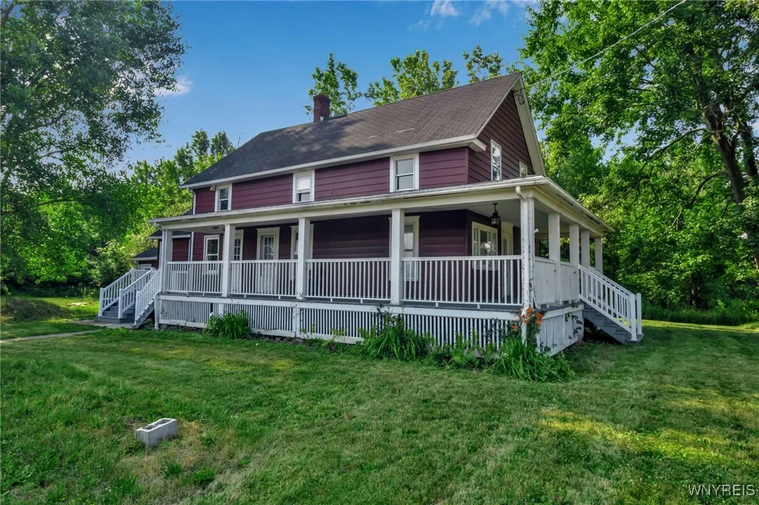 7495 Transit Road, Clarence, New York 14051, Clarence, New York 14051, 4 Bedrooms Bedrooms, ,2 BathroomsBathrooms,Residential,For Sale,7495 Transit Road, Clarence, New York 14051,B1622676