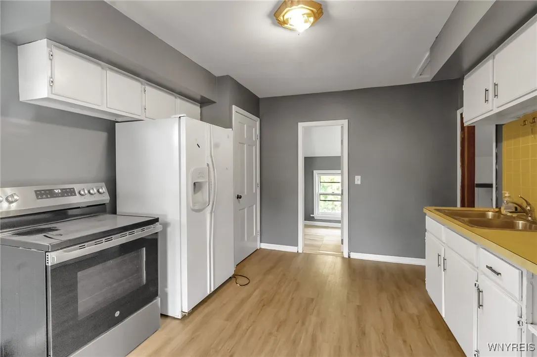 7495 Transit Road, Clarence, New York 14051, Clarence, New York 14051, 4 Bedrooms Bedrooms, ,2 BathroomsBathrooms,Residential,For Sale,7495 Transit Road, Clarence, New York 14051,B1622676