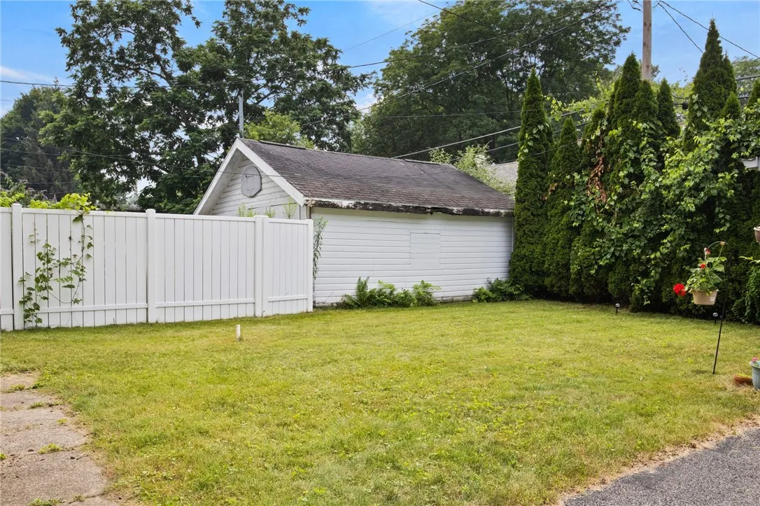 47 Mildorf Street, Rochester, New York 14609, Rochester, New York 14609, 3 Bedrooms Bedrooms, 6 Rooms Rooms,1 BathroomBathrooms,Residential,For Sale,47 Mildorf Street, Rochester, New York 14609,R1623043