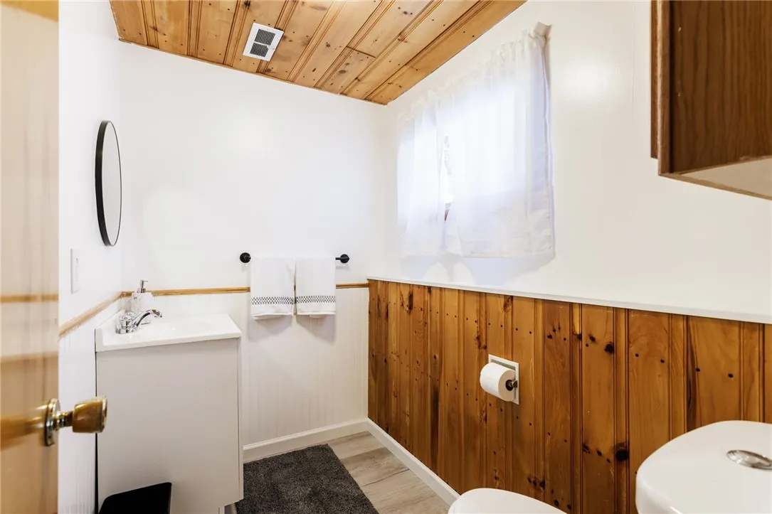 116 Churchill Drive North, Greece, New York 14616, Greece, New York 14616, 4 Bedrooms Bedrooms, 8 Rooms Rooms,1 BathroomBathrooms,Residential,For Sale,116 Churchill Drive North, Greece, New York 14616,R1622752