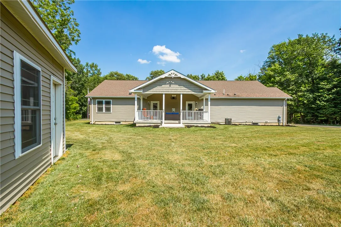 SPACIOUS BACKYARD WITH SHED