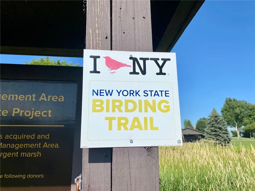 NEARBY IROQUOIS & TONAWANDA WILDLIFE AREAS FEATURING BIRDING TRAILS.
