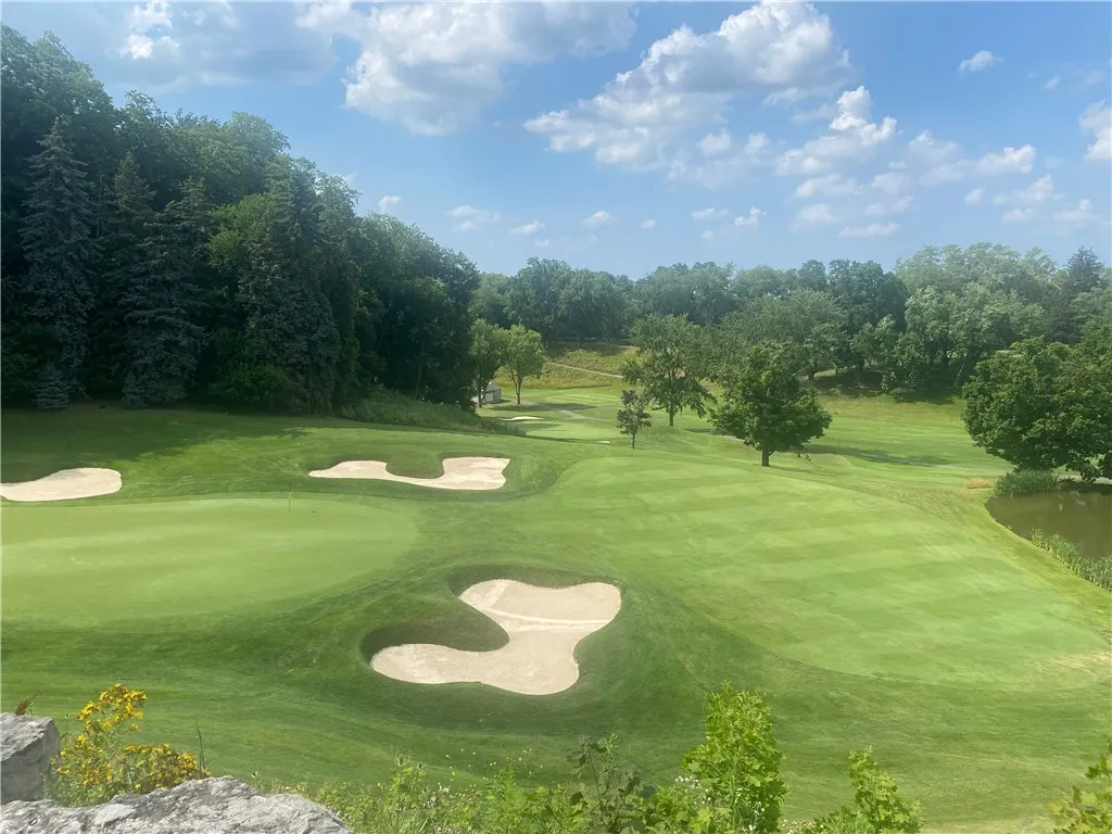 NEARBY LOCKPORT TOWN AND COUNTRY CLUB