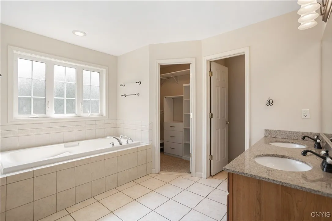 9466 Bartel Road, Cicero, New York 13029, Cicero, New York 13029, 4 Bedrooms Bedrooms, 6 Rooms Rooms,3 BathroomsBathrooms,Residential,For Sale,9466 Bartel Road, Cicero, New York 13029,S1622995