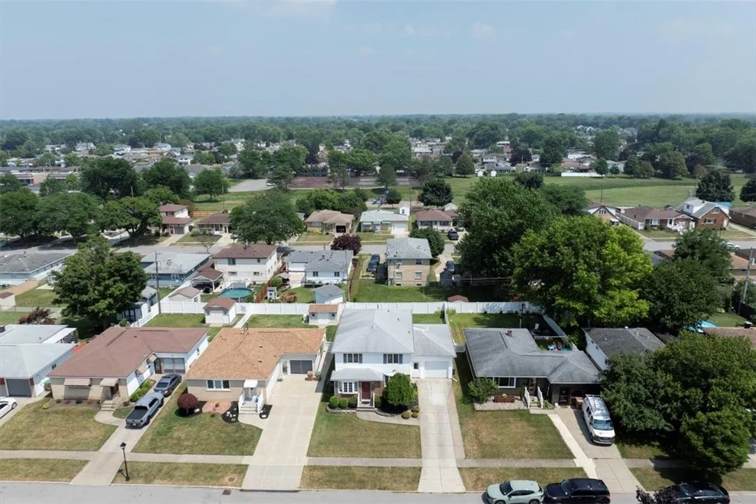73 Judith Drive, Cheektowaga, New York 14227, Cheektowaga, New York 14227, 4 Bedrooms Bedrooms, 8 Rooms Rooms,2 BathroomsBathrooms,Residential,For Sale,73 Judith Drive, Cheektowaga, New York 14227,R1620978