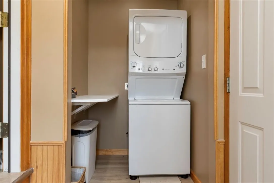 73 Judith Drive, Cheektowaga, New York 14227, Cheektowaga, New York 14227, 4 Bedrooms Bedrooms, 8 Rooms Rooms,2 BathroomsBathrooms,Residential,For Sale,73 Judith Drive, Cheektowaga, New York 14227,R1620978