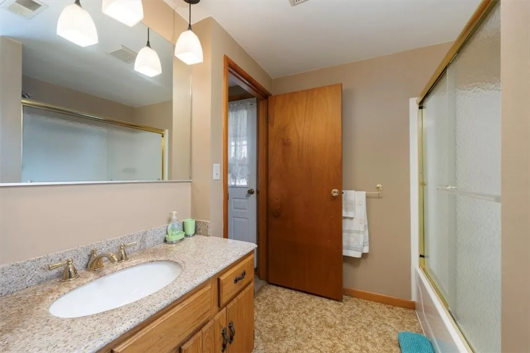 73 Judith Drive, Cheektowaga, New York 14227, Cheektowaga, New York 14227, 4 Bedrooms Bedrooms, 8 Rooms Rooms,2 BathroomsBathrooms,Residential,For Sale,73 Judith Drive, Cheektowaga, New York 14227,R1620978