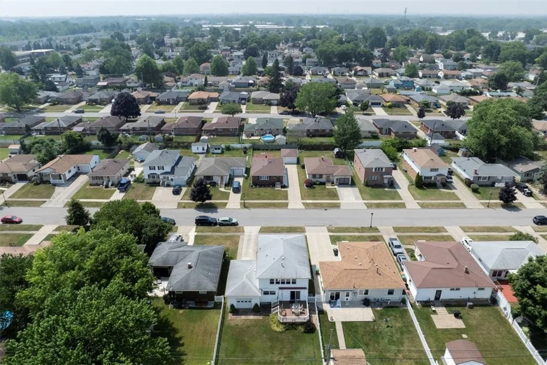 73 Judith Drive, Cheektowaga, New York 14227, Cheektowaga, New York 14227, 4 Bedrooms Bedrooms, 8 Rooms Rooms,2 BathroomsBathrooms,Residential,For Sale,73 Judith Drive, Cheektowaga, New York 14227,R1620978