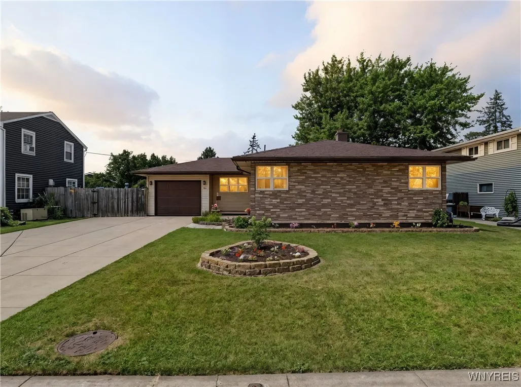 394 Evergreen Drive, Tonawanda, New York 14150, Tonawanda, New York 14150, 3 Bedrooms Bedrooms, 6 Rooms Rooms,2 BathroomsBathrooms,Residential,Closed,394 Evergreen Drive, Tonawanda, New York 14150,0,B1623012