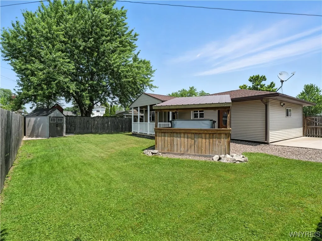 394 Evergreen Drive, Tonawanda, New York 14150, Tonawanda, New York 14150, 3 Bedrooms Bedrooms, 6 Rooms Rooms,2 BathroomsBathrooms,Residential,Closed,394 Evergreen Drive, Tonawanda, New York 14150,0,B1623012