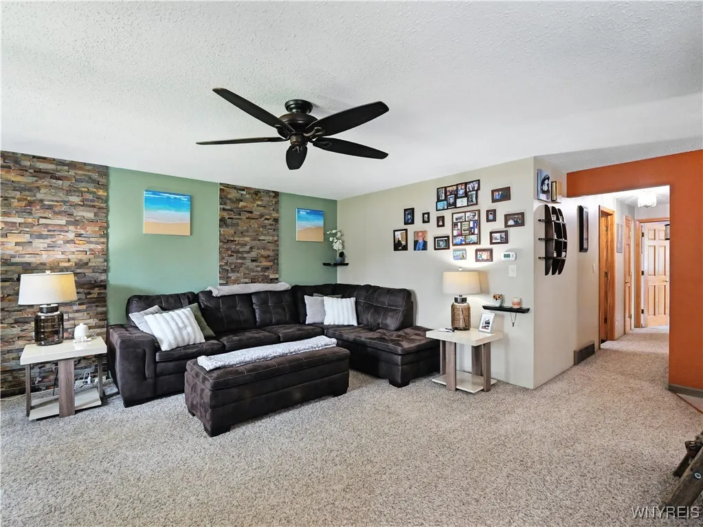 394 Evergreen Drive, Tonawanda, New York 14150, Tonawanda, New York 14150, 3 Bedrooms Bedrooms, 6 Rooms Rooms,2 BathroomsBathrooms,Residential,Closed,394 Evergreen Drive, Tonawanda, New York 14150,0,B1623012