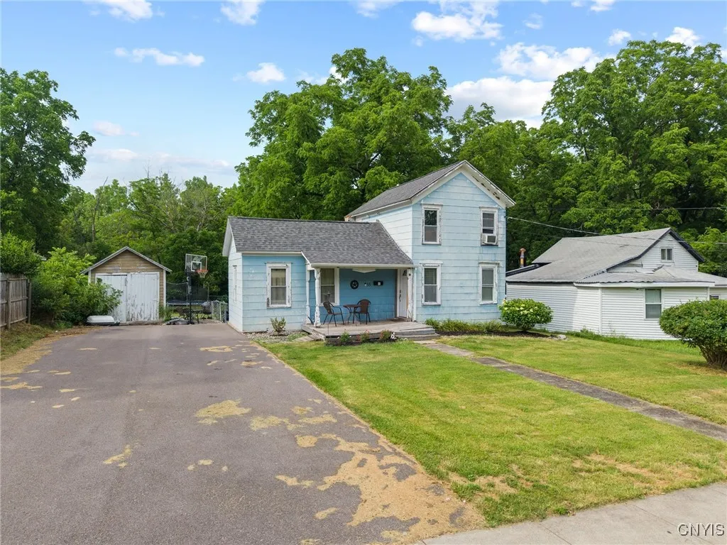 55 Chapman Avenue, Auburn, New York 13021, Auburn, New York 13021, 2 Bedrooms Bedrooms, 5 Rooms Rooms,2 BathroomsBathrooms,Residential,Closed,55 Chapman Avenue, Auburn, New York 13021,0,S1622941