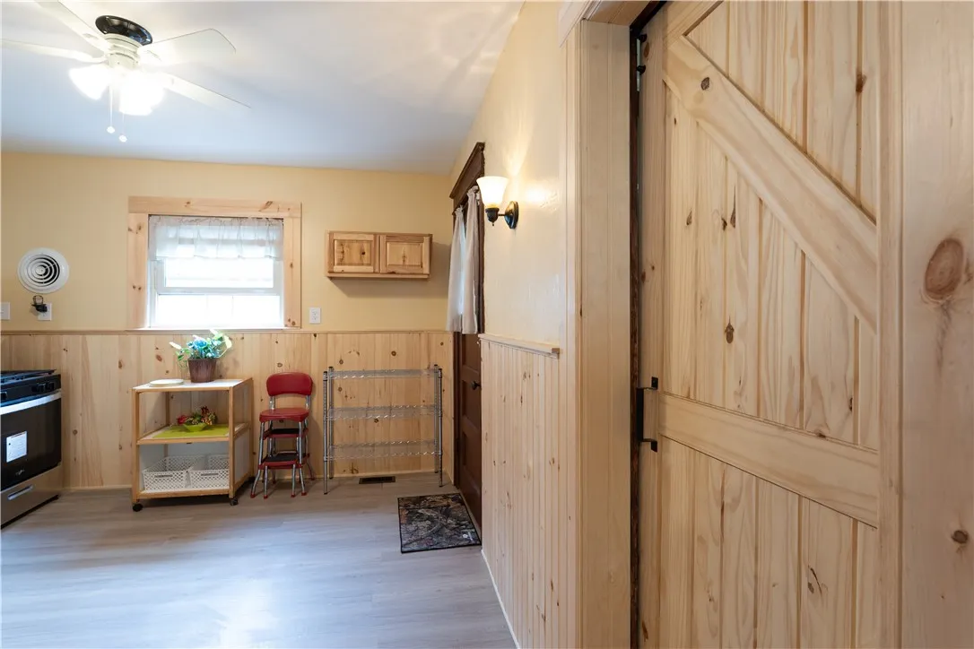 287 Curlew Street, Rochester, New York 14613, Rochester, New York 14613, 3 Bedrooms Bedrooms, 9 Rooms Rooms,1 BathroomBathrooms,Residential,For Sale,287 Curlew Street, Rochester, New York 14613,R1622487