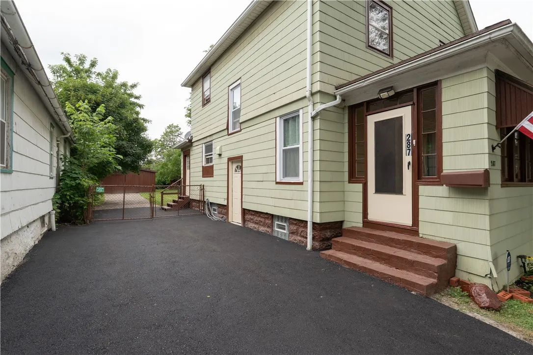 287 Curlew Street, Rochester, New York 14613, Rochester, New York 14613, 3 Bedrooms Bedrooms, 9 Rooms Rooms,1 BathroomBathrooms,Residential,For Sale,287 Curlew Street, Rochester, New York 14613,R1622487