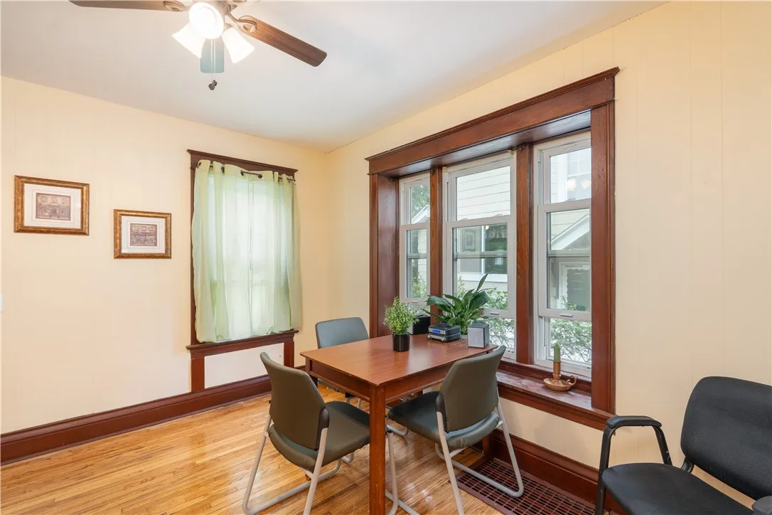 287 Curlew Street, Rochester, New York 14613, Rochester, New York 14613, 3 Bedrooms Bedrooms, 9 Rooms Rooms,1 BathroomBathrooms,Residential,For Sale,287 Curlew Street, Rochester, New York 14613,R1622487