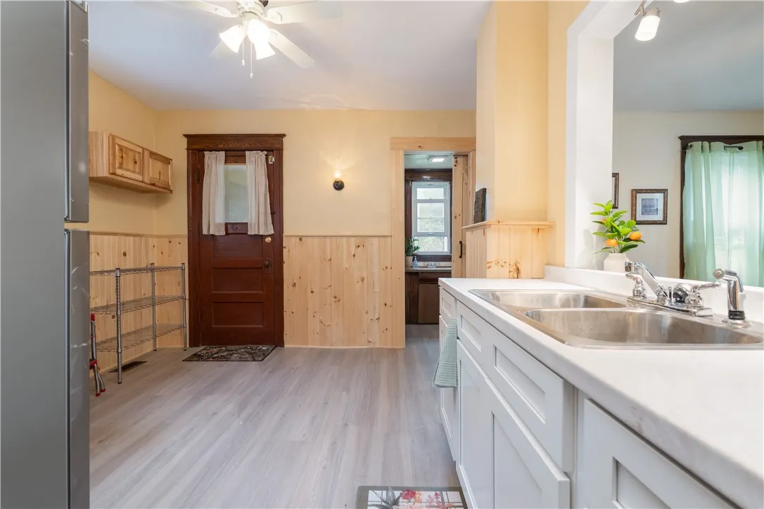 287 Curlew Street, Rochester, New York 14613, Rochester, New York 14613, 3 Bedrooms Bedrooms, 9 Rooms Rooms,1 BathroomBathrooms,Residential,For Sale,287 Curlew Street, Rochester, New York 14613,R1622487