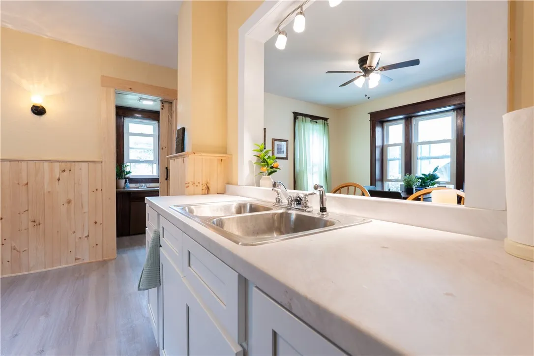 287 Curlew Street, Rochester, New York 14613, Rochester, New York 14613, 3 Bedrooms Bedrooms, 9 Rooms Rooms,1 BathroomBathrooms,Residential,For Sale,287 Curlew Street, Rochester, New York 14613,R1622487