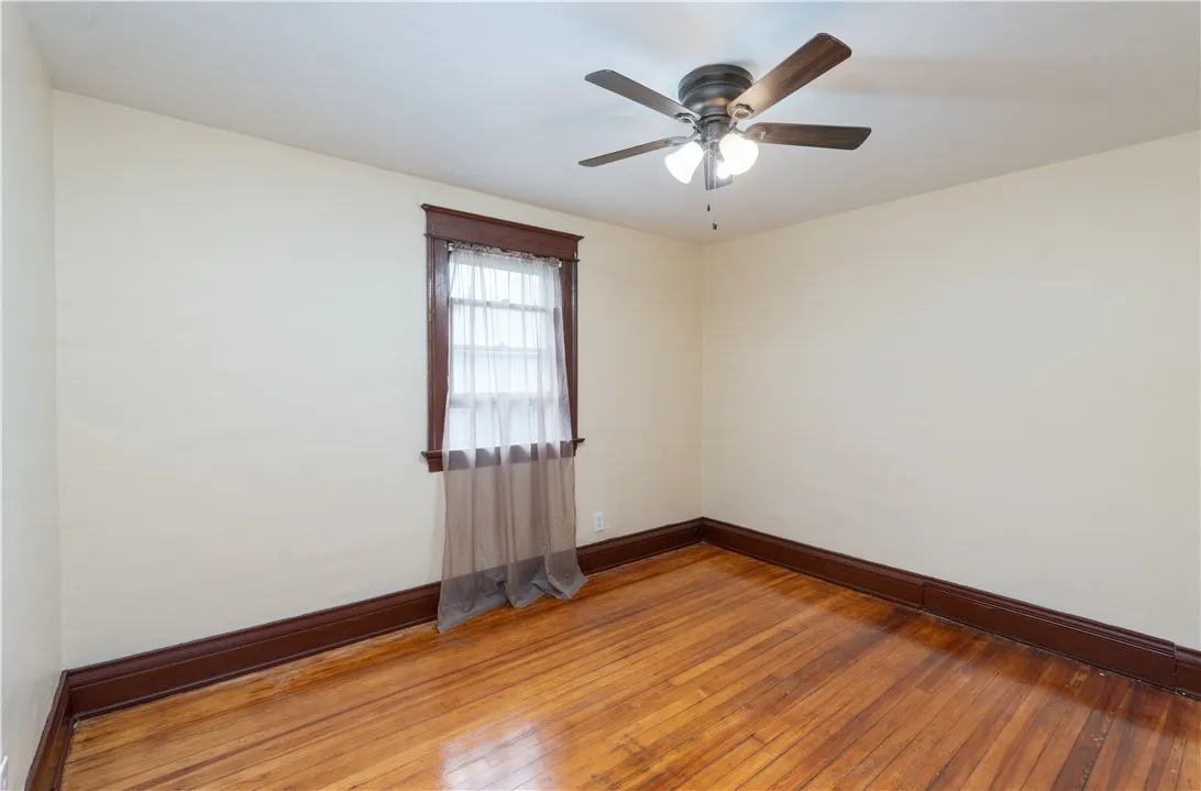 287 Curlew Street, Rochester, New York 14613, Rochester, New York 14613, 3 Bedrooms Bedrooms, 9 Rooms Rooms,1 BathroomBathrooms,Residential,For Sale,287 Curlew Street, Rochester, New York 14613,R1622487