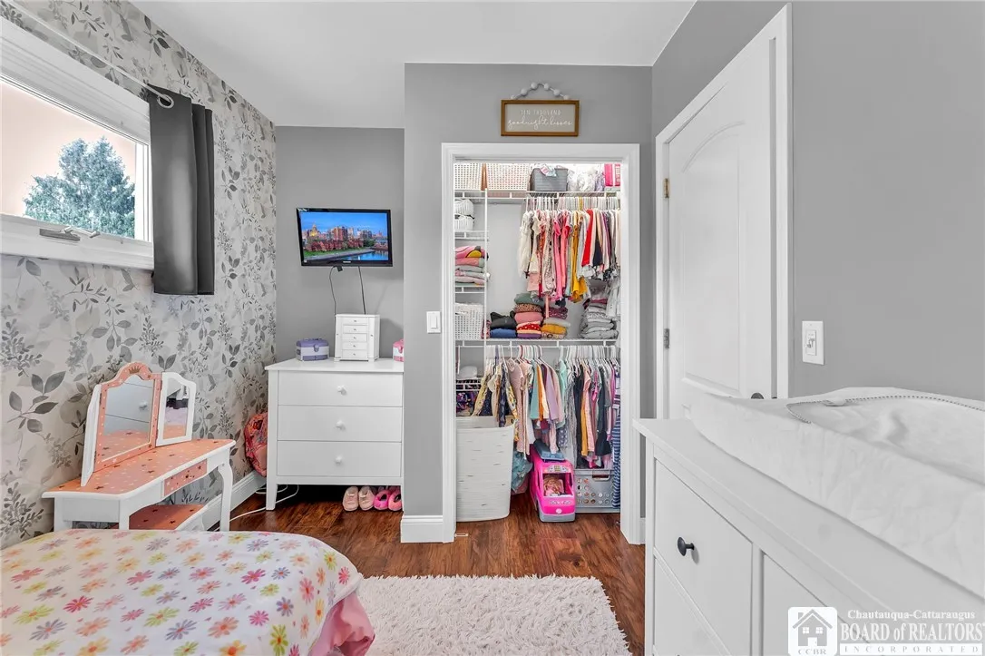 173 Dwyer Street, West Seneca, New York 14224, West Seneca, New York 14224, 3 Bedrooms Bedrooms, 8 Rooms Rooms,1 BathroomBathrooms,Residential,For Sale,173 Dwyer Street, West Seneca, New York 14224,R1622928