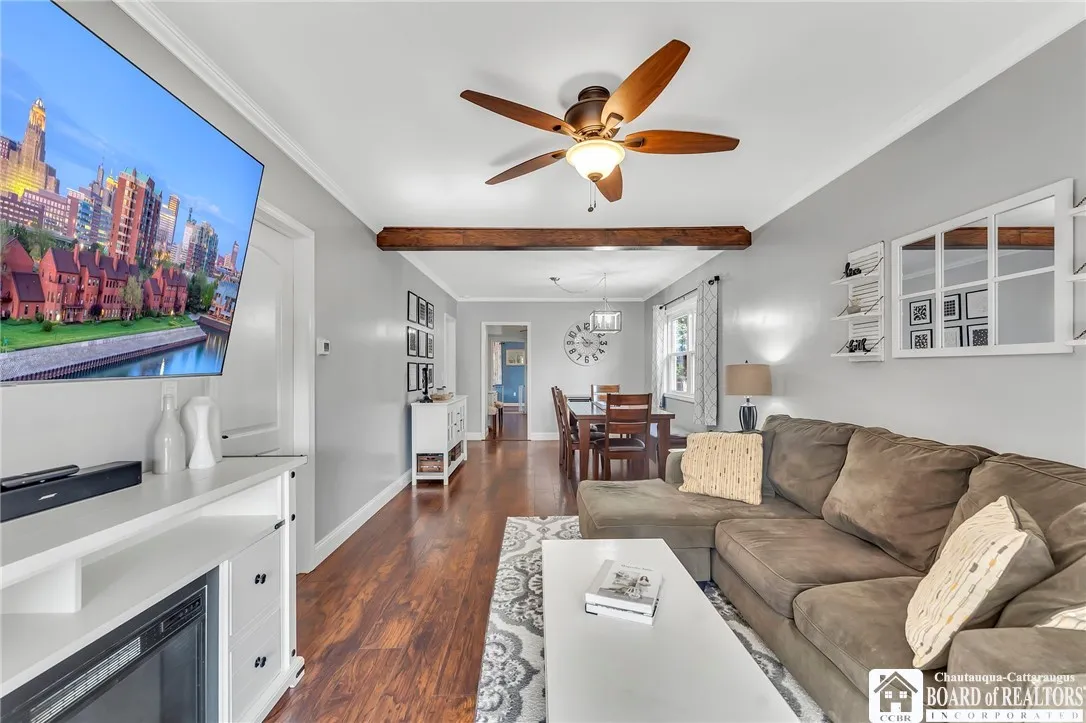 173 Dwyer Street, West Seneca, New York 14224, West Seneca, New York 14224, 3 Bedrooms Bedrooms, 8 Rooms Rooms,1 BathroomBathrooms,Residential,For Sale,173 Dwyer Street, West Seneca, New York 14224,R1622928