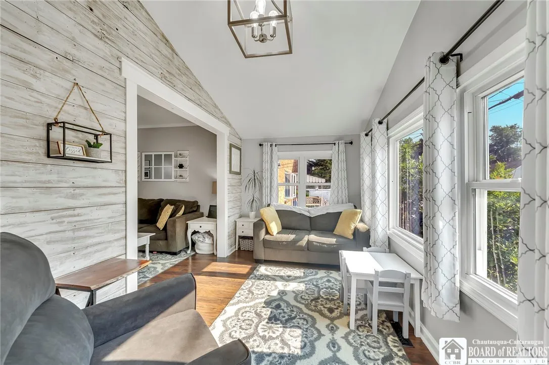 173 Dwyer Street, West Seneca, New York 14224, West Seneca, New York 14224, 3 Bedrooms Bedrooms, 8 Rooms Rooms,1 BathroomBathrooms,Residential,For Sale,173 Dwyer Street, West Seneca, New York 14224,R1622928