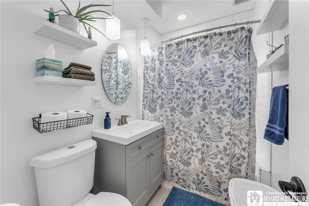 173 Dwyer Street, West Seneca, New York 14224, West Seneca, New York 14224, 3 Bedrooms Bedrooms, 8 Rooms Rooms,1 BathroomBathrooms,Residential,For Sale,173 Dwyer Street, West Seneca, New York 14224,R1622928