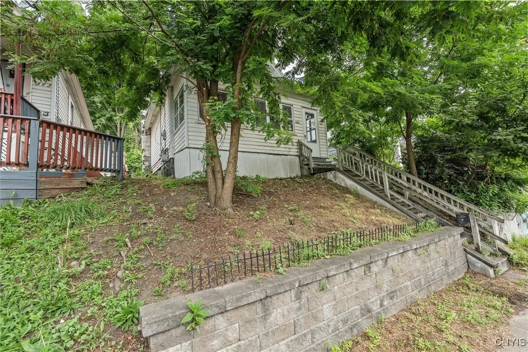 1445 Burnet Avenue, Syracuse, New York 13206, Syracuse, New York 13206, 3 Bedrooms Bedrooms, 7 Rooms Rooms,1 BathroomBathrooms,Residential,For Sale,1445 Burnet Avenue, Syracuse, New York 13206,S1622670