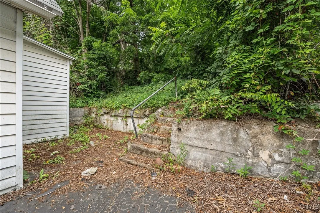 1445 Burnet Avenue, Syracuse, New York 13206, Syracuse, New York 13206, 3 Bedrooms Bedrooms, 7 Rooms Rooms,1 BathroomBathrooms,Residential,For Sale,1445 Burnet Avenue, Syracuse, New York 13206,S1622670