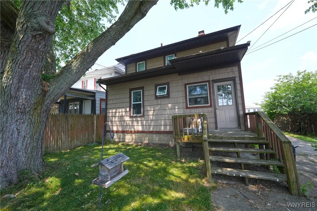15 Delton Street, Tonawanda, New York 14150, Tonawanda, New York 14150, 4 Bedrooms Bedrooms, 7 Rooms Rooms,2 BathroomsBathrooms,Residential,For Sale,15 Delton Street, Tonawanda, New York 14150,B1622996