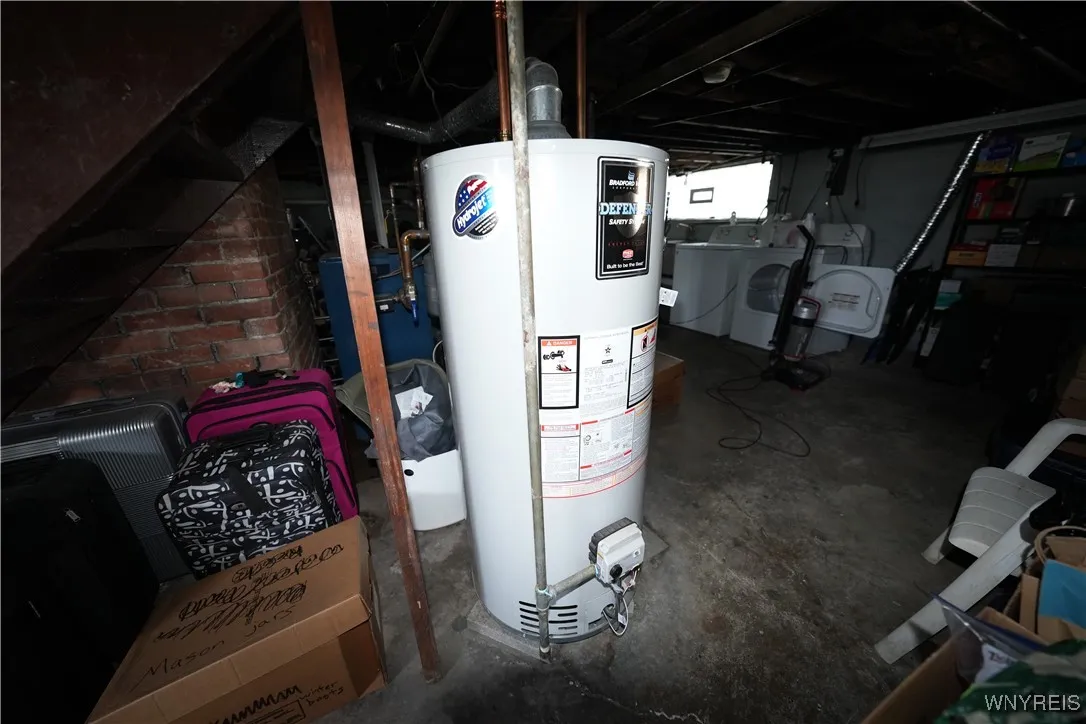 15 Delton Street, Tonawanda, New York 14150, Tonawanda, New York 14150, 4 Bedrooms Bedrooms, 7 Rooms Rooms,2 BathroomsBathrooms,Residential,For Sale,15 Delton Street, Tonawanda, New York 14150,B1622996