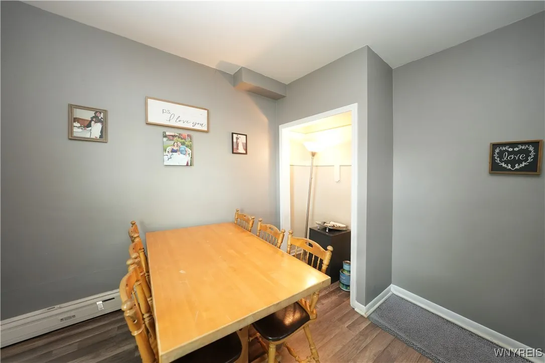 15 Delton Street, Tonawanda, New York 14150, Tonawanda, New York 14150, 4 Bedrooms Bedrooms, 7 Rooms Rooms,2 BathroomsBathrooms,Residential,For Sale,15 Delton Street, Tonawanda, New York 14150,B1622996