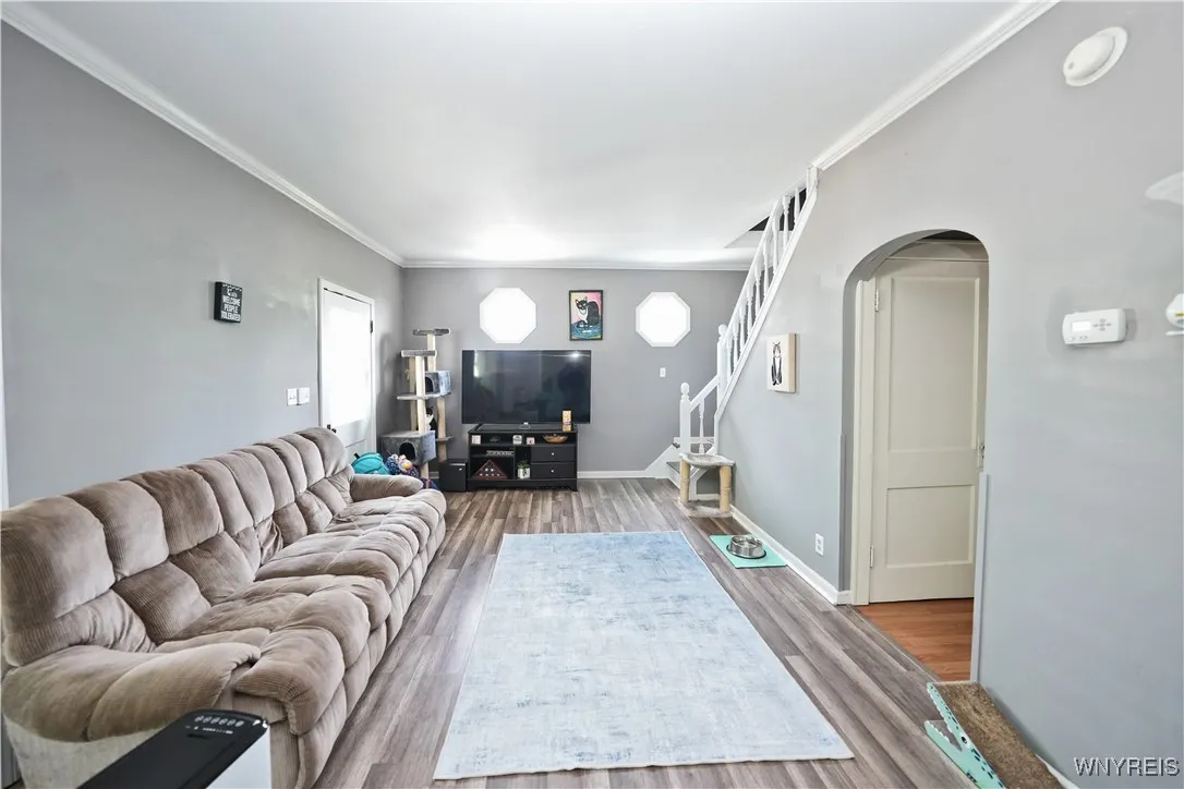 15 Delton Street, Tonawanda, New York 14150, Tonawanda, New York 14150, 4 Bedrooms Bedrooms, 7 Rooms Rooms,2 BathroomsBathrooms,Residential,For Sale,15 Delton Street, Tonawanda, New York 14150,B1622996
