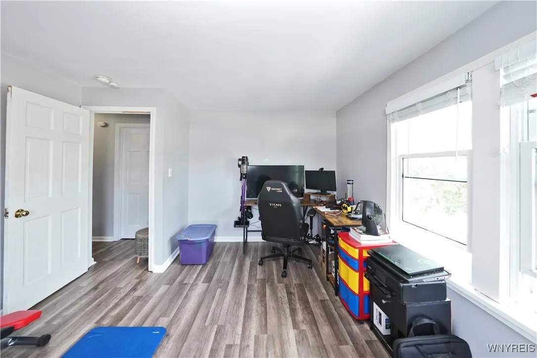 15 Delton Street, Tonawanda, New York 14150, Tonawanda, New York 14150, 4 Bedrooms Bedrooms, 7 Rooms Rooms,2 BathroomsBathrooms,Residential,For Sale,15 Delton Street, Tonawanda, New York 14150,B1622996