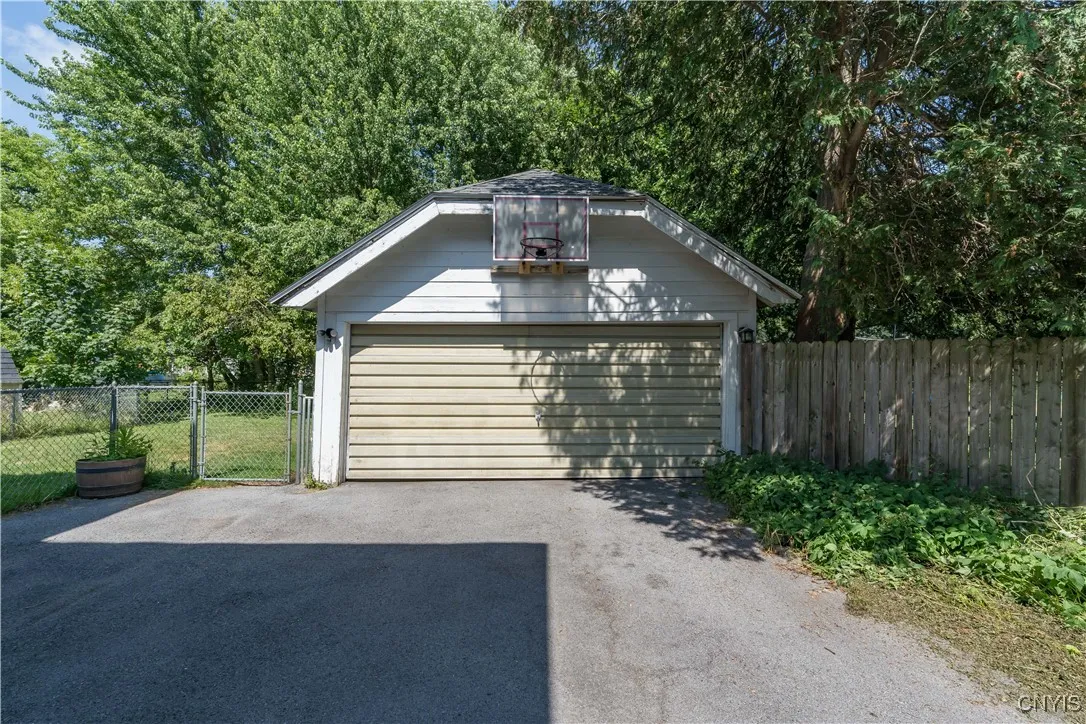 721 Nellis Street, Watertown City, New York 13601, Watertown City, New York 13601, 3 Bedrooms Bedrooms, 7 Rooms Rooms,2 BathroomsBathrooms,Residential,For Sale,721 Nellis Street, Watertown City, New York 13601,S1623078
