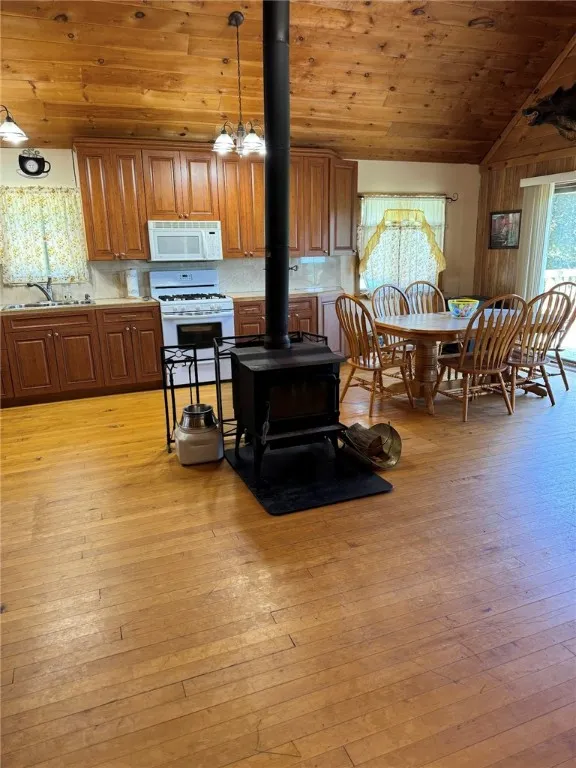1111 Huska Road, Delhi, New York 13752, Delhi, New York 13752, 4 Bedrooms Bedrooms, 7 Rooms Rooms,1 BathroomBathrooms,Residential,For Sale,1111 Huska Road, Delhi, New York 13752,R1622380