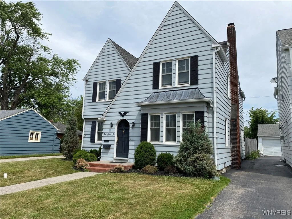 286 Crosby Avenue, Tonawanda, New York 14217, Tonawanda, New York 14217, 4 Bedrooms Bedrooms, 8 Rooms Rooms,1 BathroomBathrooms,Residential,For Sale,286 Crosby Avenue, Tonawanda, New York 14217,B1622847