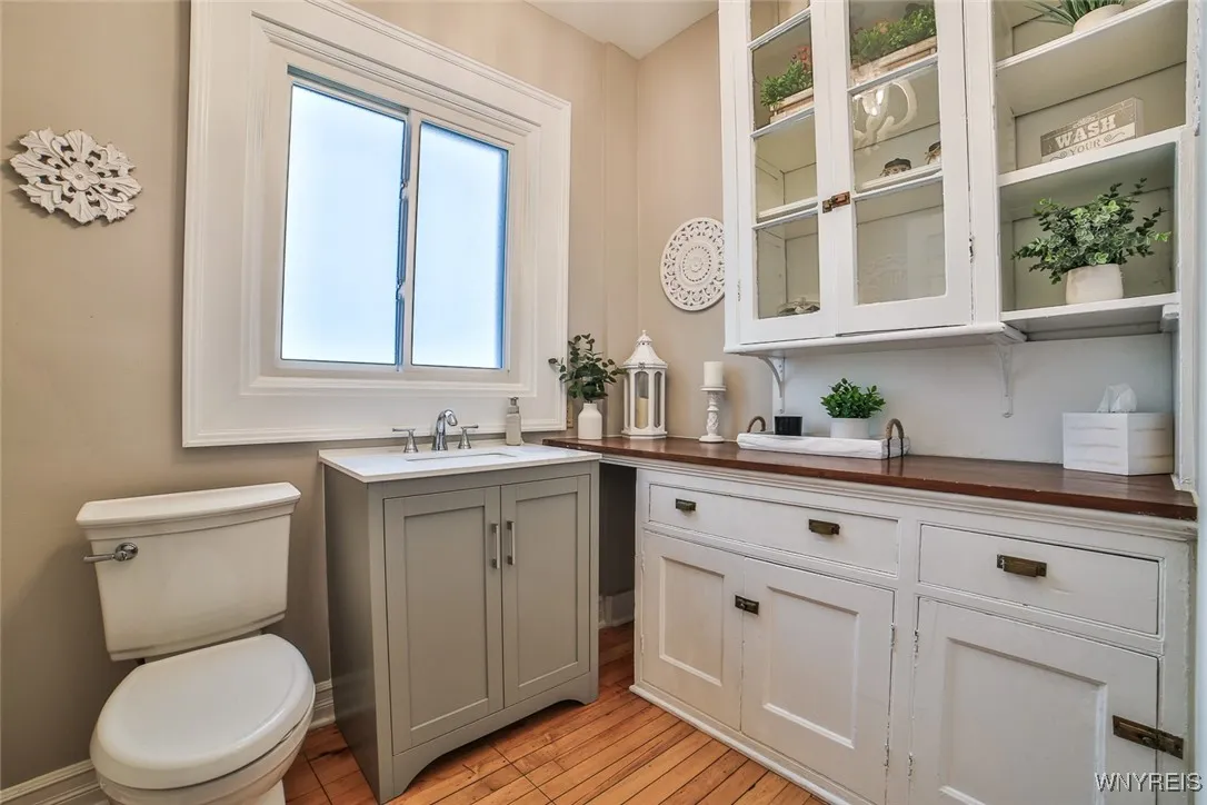 227 Highland Avenue, Buffalo, New York 14222, Buffalo, New York 14222, 4 Bedrooms Bedrooms, 12 Rooms Rooms,3 BathroomsBathrooms,Residential,For Sale,227 Highland Avenue, Buffalo, New York 14222,B1623079