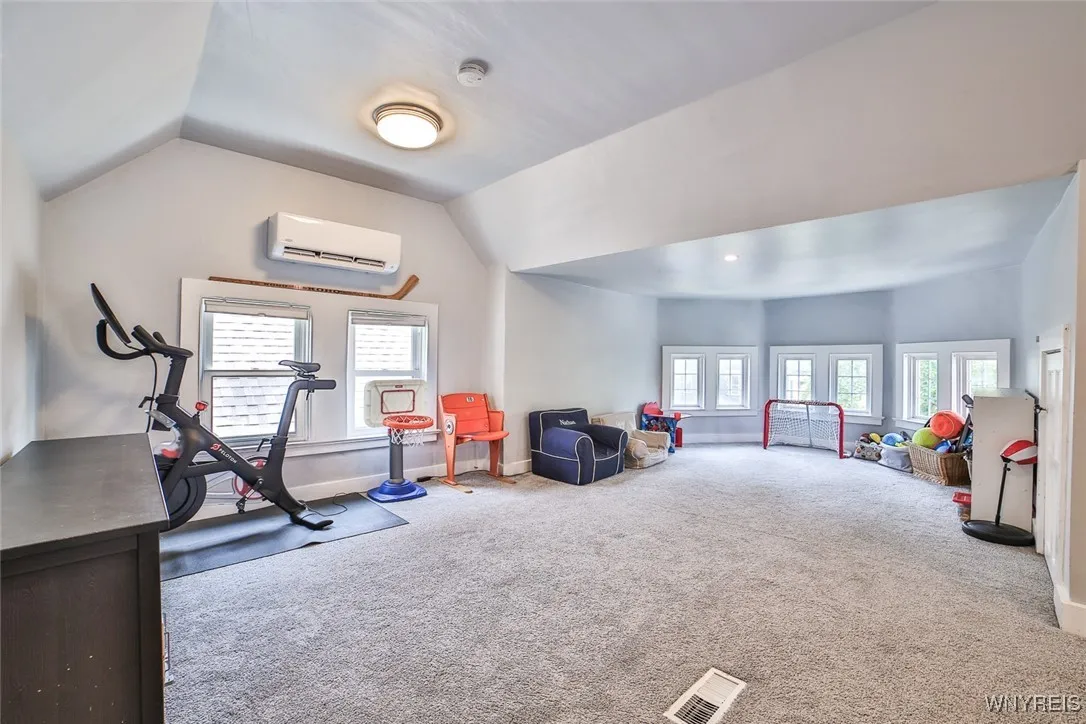 227 Highland Avenue, Buffalo, New York 14222, Buffalo, New York 14222, 4 Bedrooms Bedrooms, 12 Rooms Rooms,3 BathroomsBathrooms,Residential,For Sale,227 Highland Avenue, Buffalo, New York 14222,B1623079