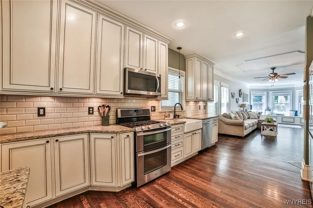 227 Highland Avenue, Buffalo, New York 14222, Buffalo, New York 14222, 4 Bedrooms Bedrooms, 12 Rooms Rooms,3 BathroomsBathrooms,Residential,For Sale,227 Highland Avenue, Buffalo, New York 14222,B1623079