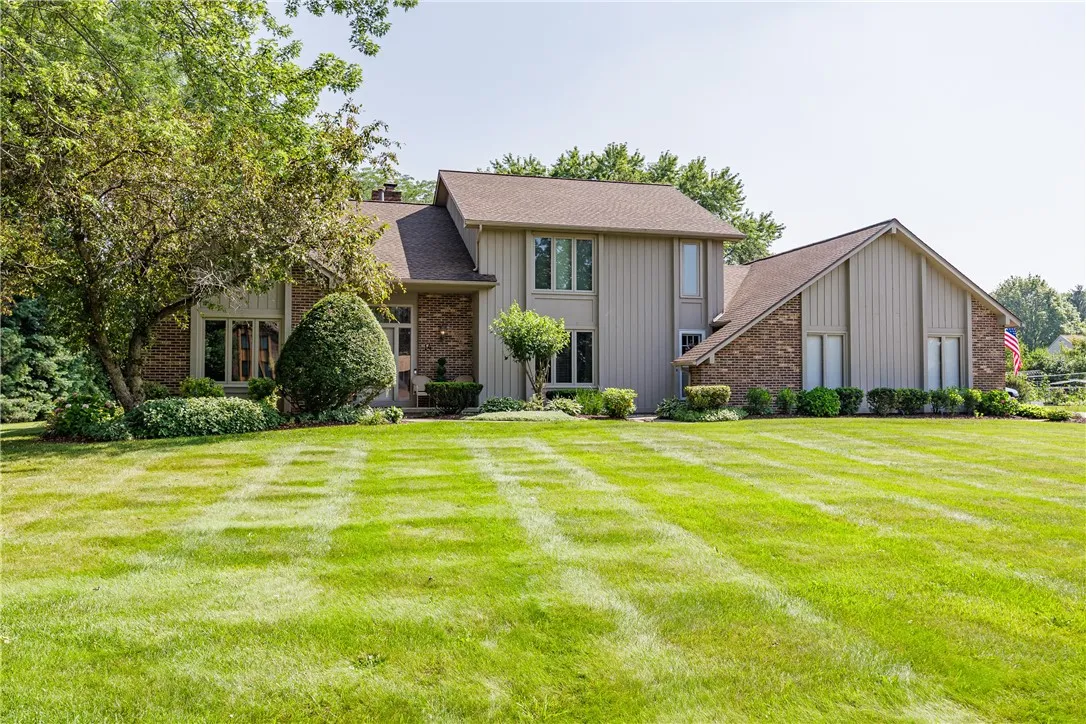 14 Fenimore Drive, Pittsford, New York 14534, Pittsford, New York 14534, 4 Bedrooms Bedrooms, 9 Rooms Rooms,2 BathroomsBathrooms,Residential,Closed,14 Fenimore Drive, Pittsford, New York 14534,0,R1623083