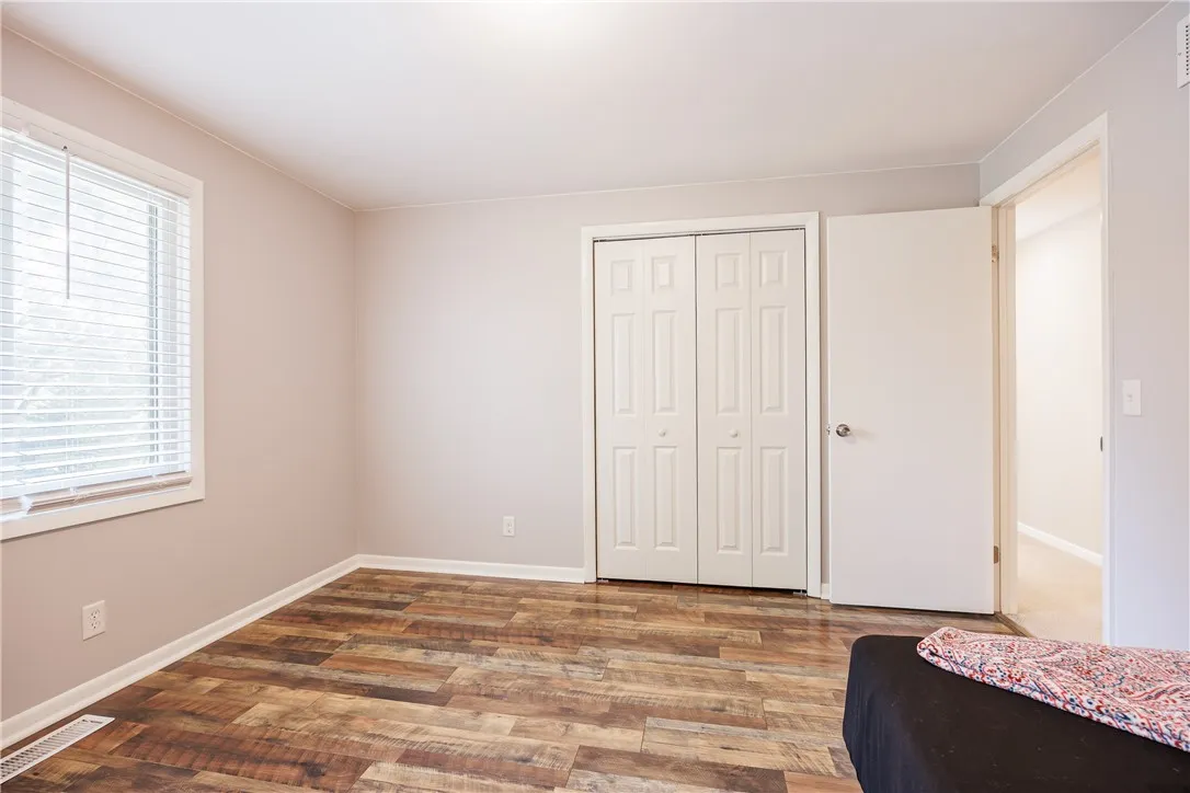 14 Fenimore Drive, Pittsford, New York 14534, Pittsford, New York 14534, 4 Bedrooms Bedrooms, 9 Rooms Rooms,2 BathroomsBathrooms,Residential,Closed,14 Fenimore Drive, Pittsford, New York 14534,0,R1623083