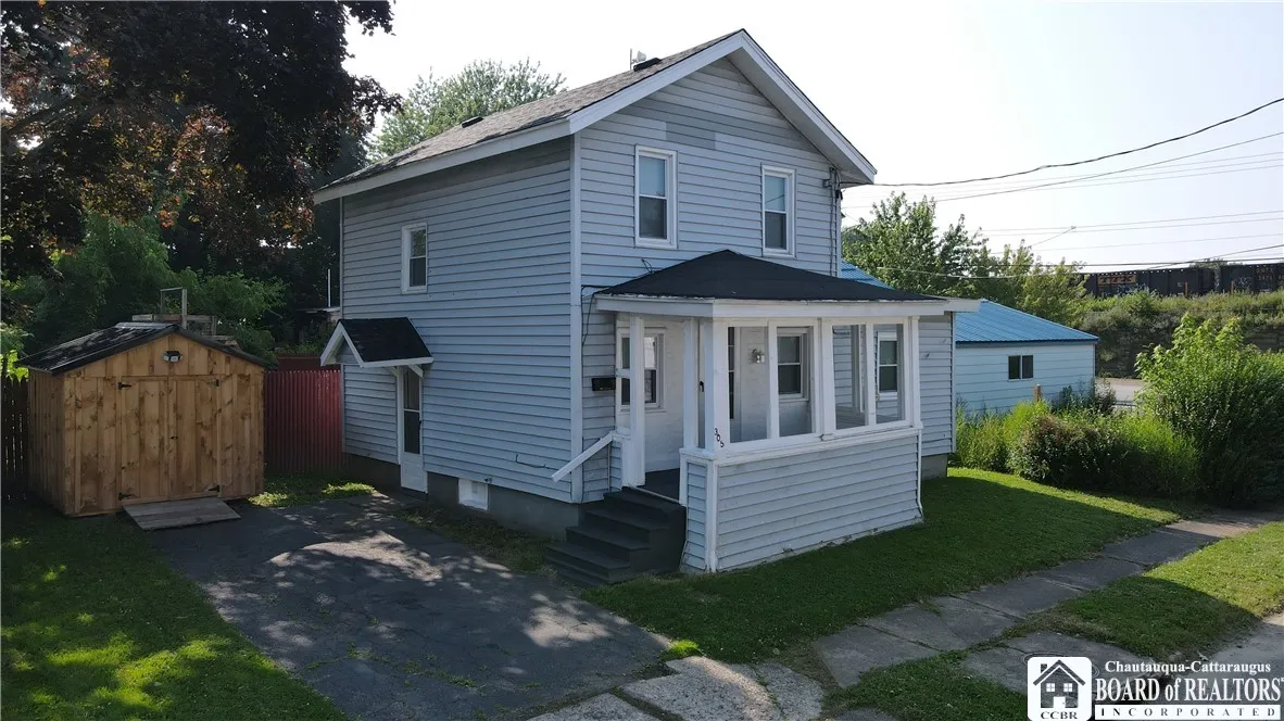 305 Canary Street, Dunkirk, New York 14048, Dunkirk, New York 14048, 3 Bedrooms Bedrooms, 6 Rooms Rooms,1 BathroomBathrooms,Residential,Closed,305 Canary Street, Dunkirk, New York 14048,0,R1622891