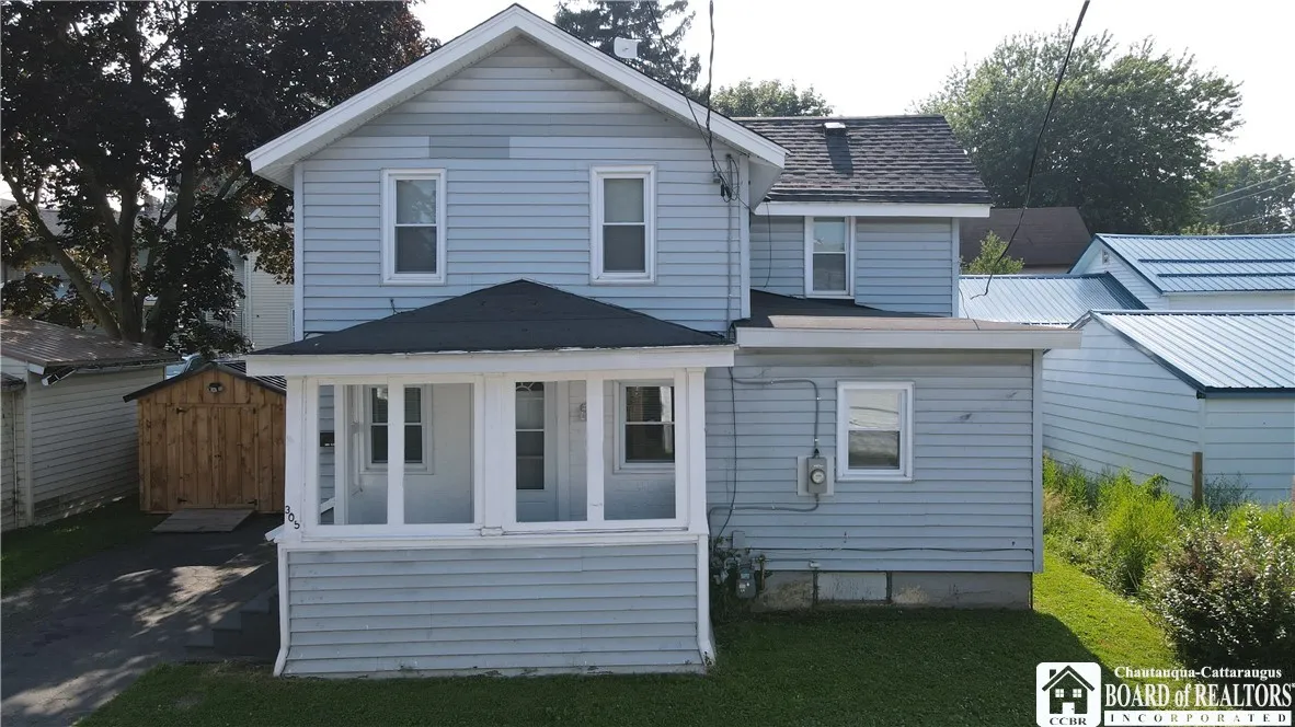 305 Canary Street, Dunkirk, New York 14048, Dunkirk, New York 14048, 3 Bedrooms Bedrooms, 6 Rooms Rooms,1 BathroomBathrooms,Residential,Closed,305 Canary Street, Dunkirk, New York 14048,0,R1622891