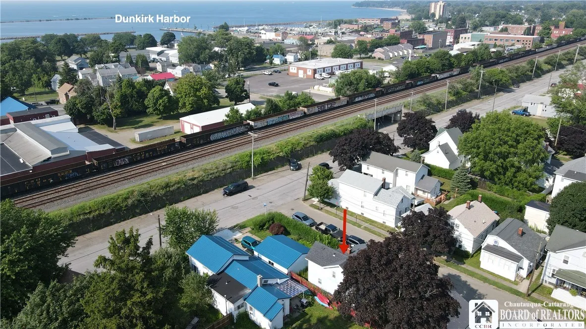 305 Canary Street, Dunkirk, New York 14048, Dunkirk, New York 14048, 3 Bedrooms Bedrooms, 6 Rooms Rooms,1 BathroomBathrooms,Residential,Closed,305 Canary Street, Dunkirk, New York 14048,0,R1622891