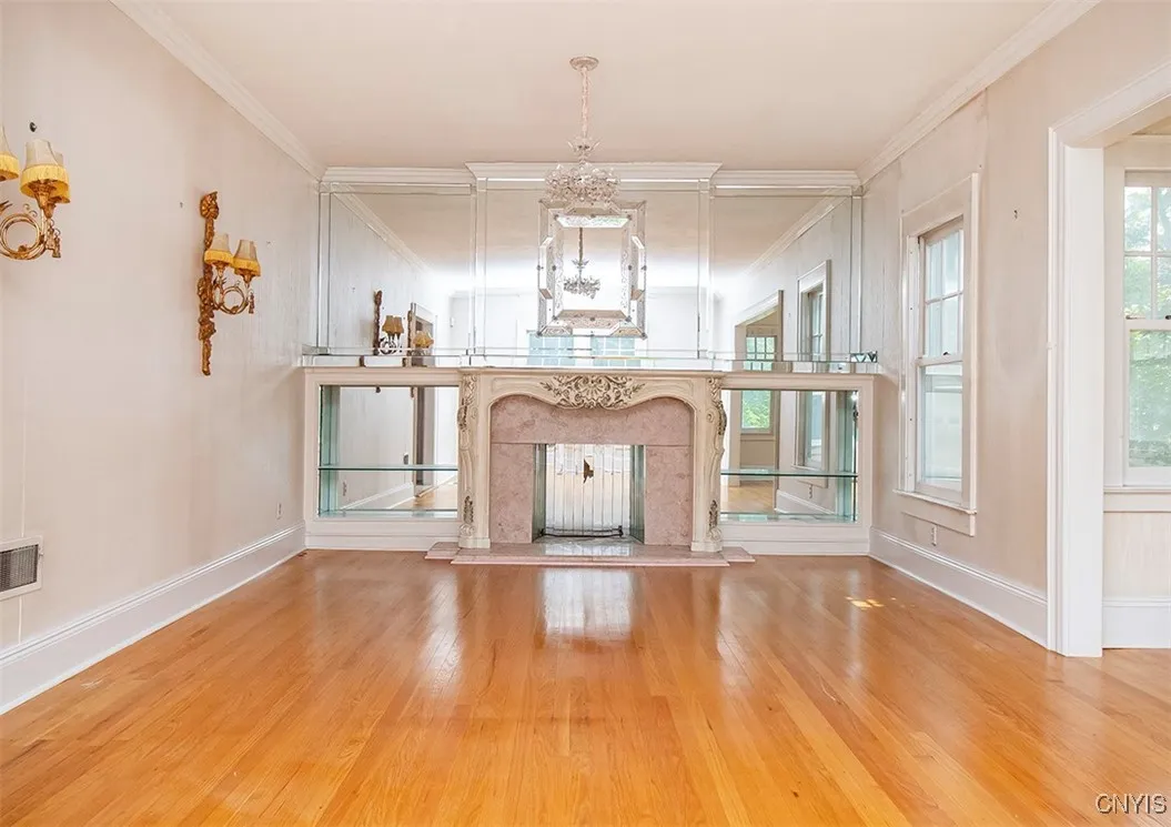 210 Sedgwick Drive, Syracuse, New York 13203, Syracuse, New York 13203, 5 Bedrooms Bedrooms, 9 Rooms Rooms,3 BathroomsBathrooms,Residential,For Sale,210 Sedgwick Drive, Syracuse, New York 13203,S1622201