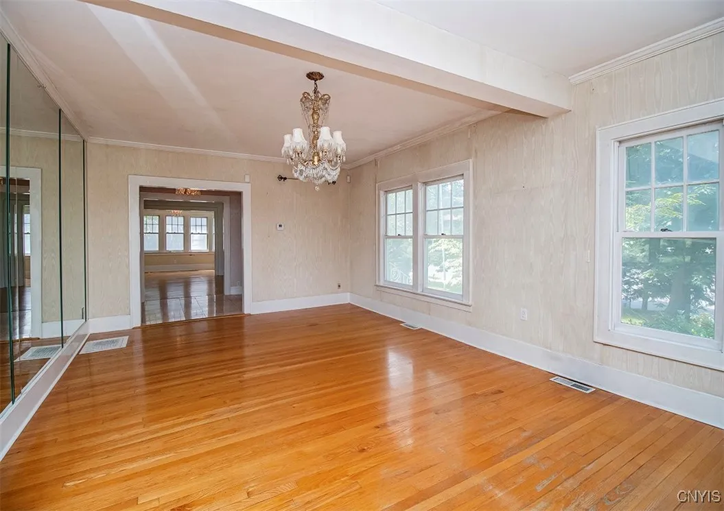 210 Sedgwick Drive, Syracuse, New York 13203, Syracuse, New York 13203, 5 Bedrooms Bedrooms, 9 Rooms Rooms,3 BathroomsBathrooms,Residential,For Sale,210 Sedgwick Drive, Syracuse, New York 13203,S1622201