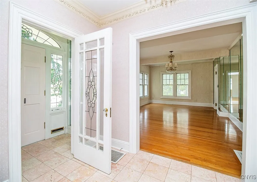 210 Sedgwick Drive, Syracuse, New York 13203, Syracuse, New York 13203, 5 Bedrooms Bedrooms, 9 Rooms Rooms,3 BathroomsBathrooms,Residential,For Sale,210 Sedgwick Drive, Syracuse, New York 13203,S1622201